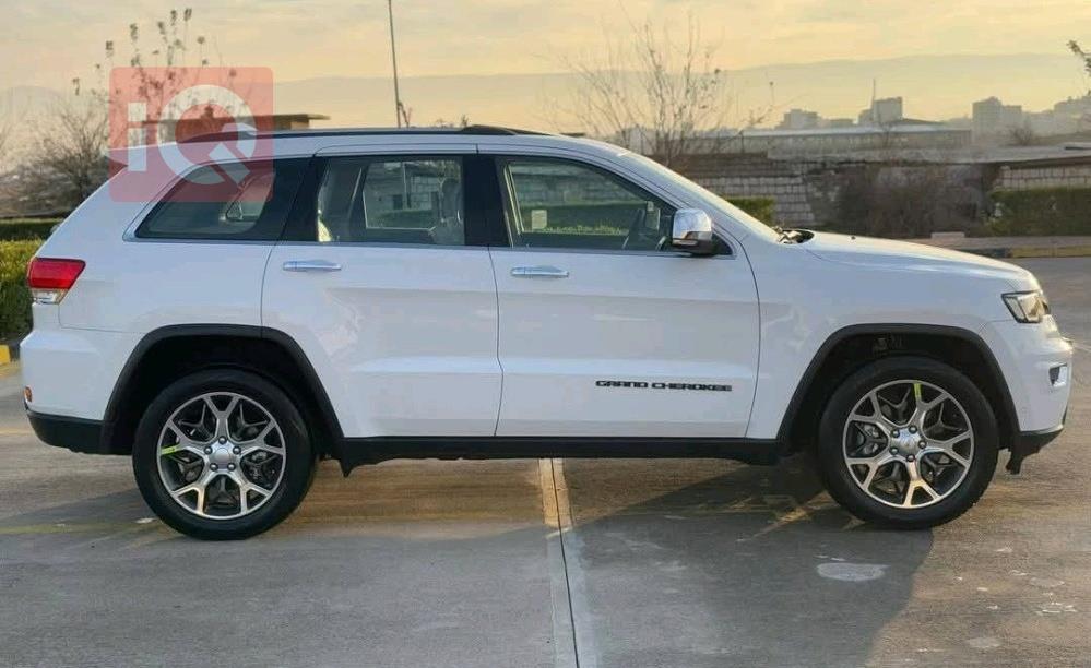 جيب جراند شيروكي